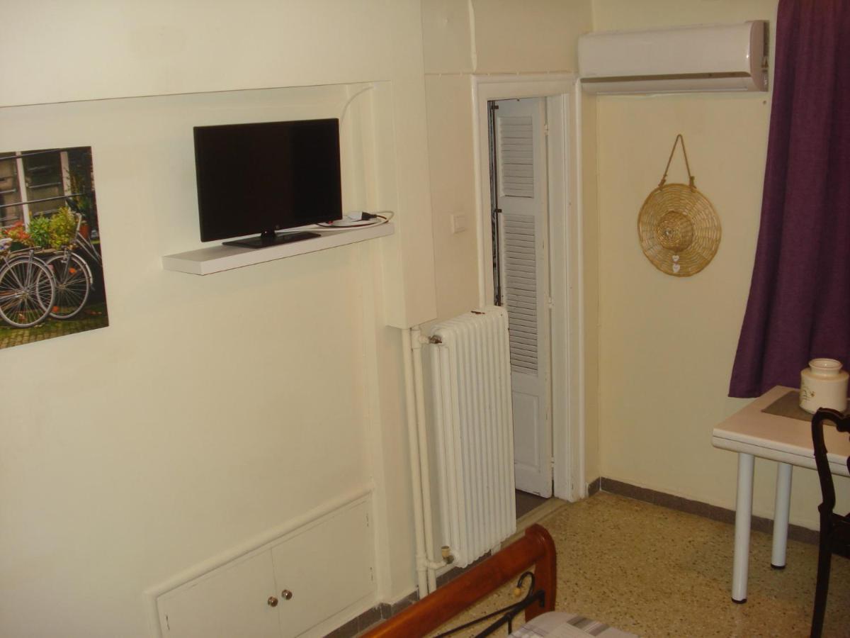 Appartment city center Патра Екстериор снимка
