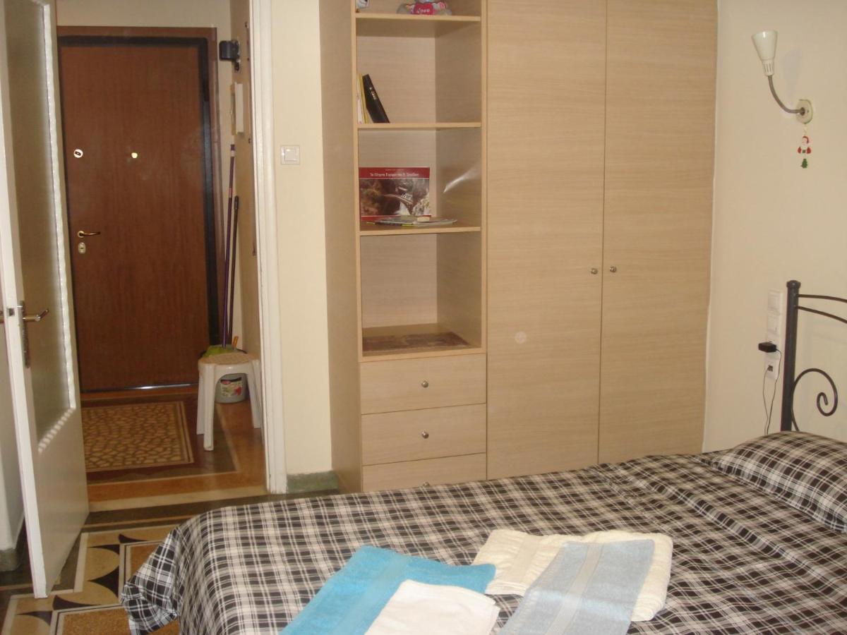 Appartment city center Патра Екстериор снимка